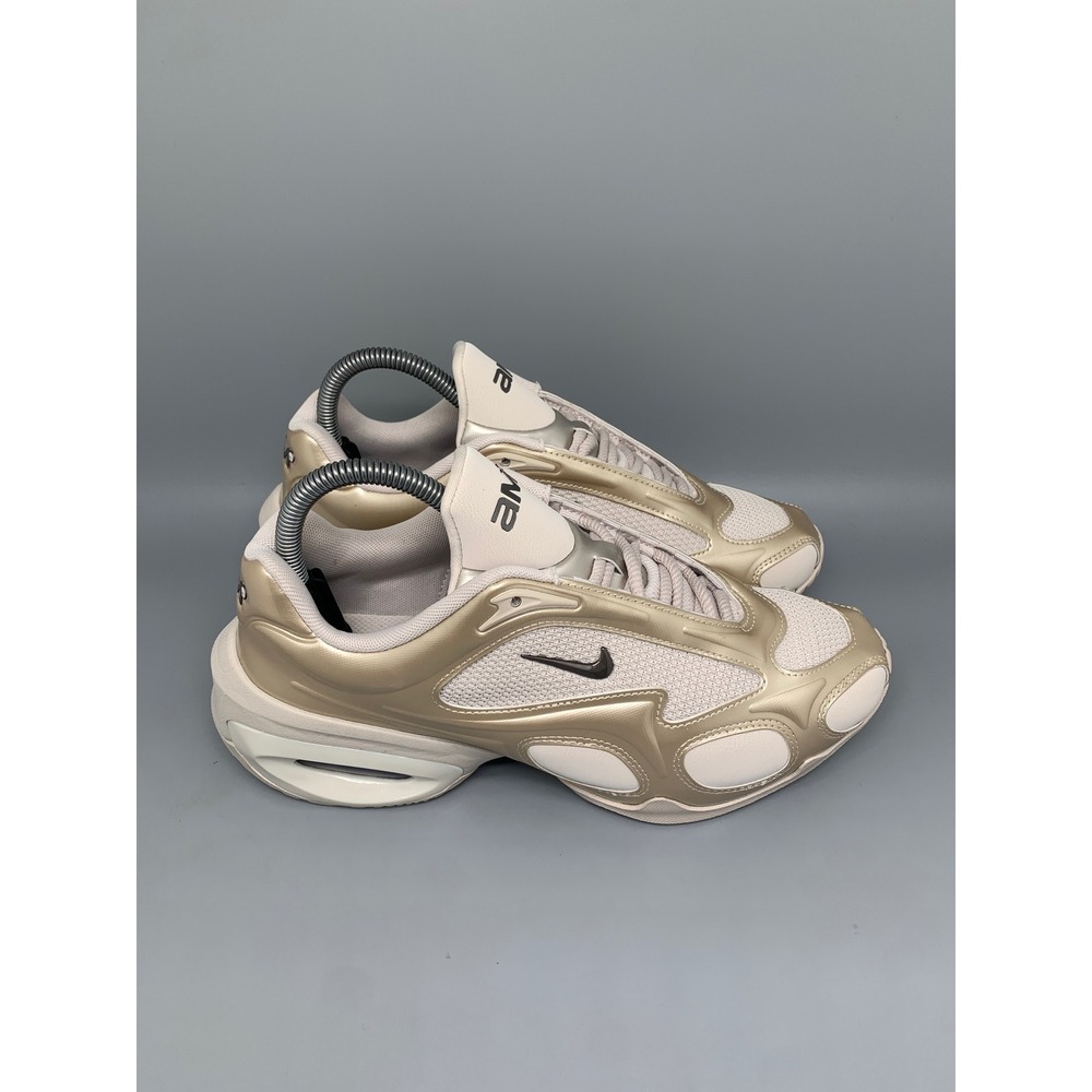 Nike Air Max Muse Gold Beige Running Shoes FV1920-005 Women's Sz 7.5
